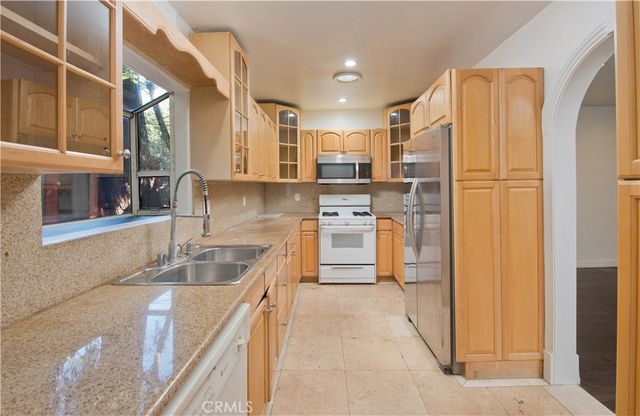 12413 Westminster Avenue, Los Angeles, CA 90066