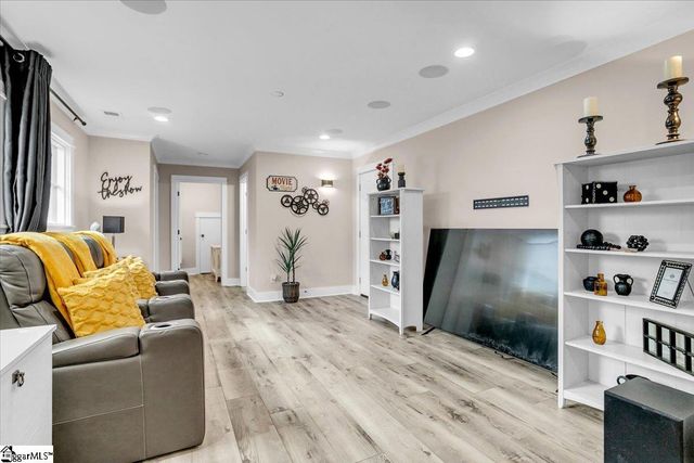 201 Stillwaters Bay Drive, Taylors, SC 29687