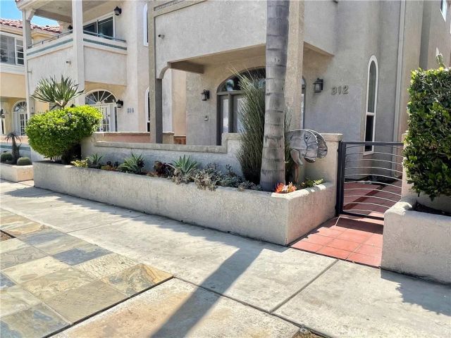 312 14th Street, Huntington Beach, CA 92648