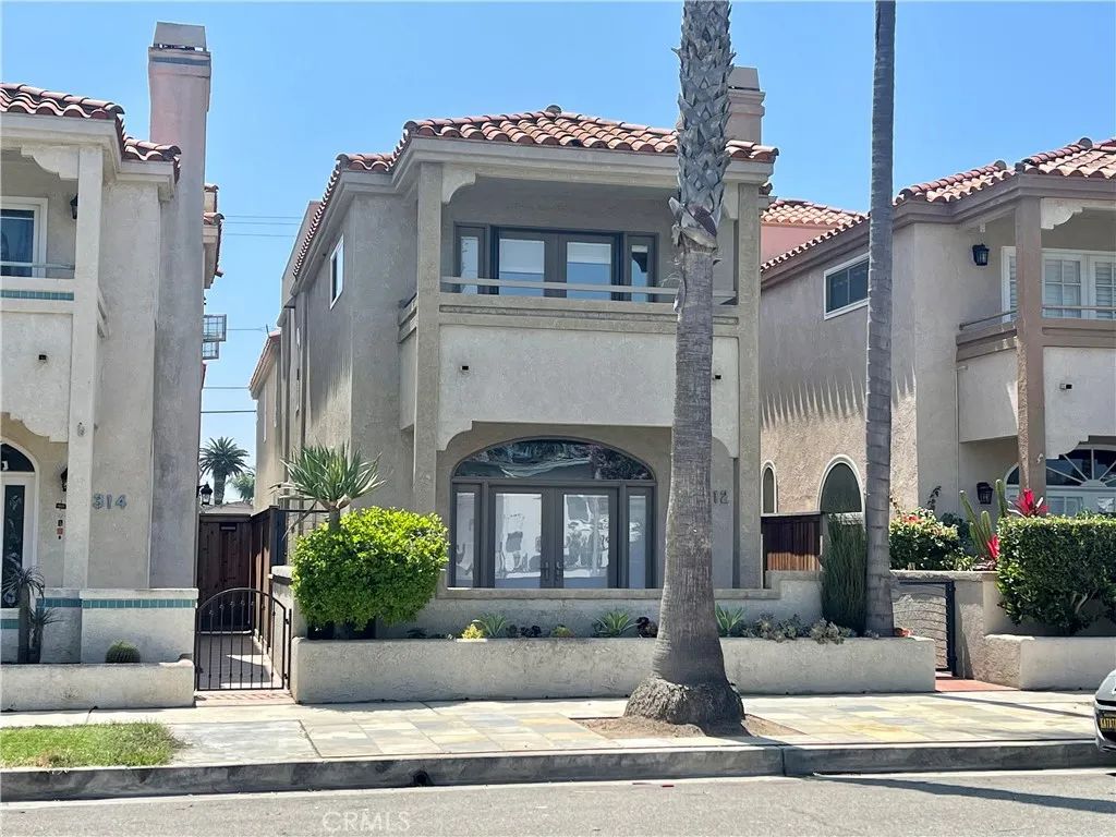312 14th Street, Huntington Beach, CA 92648