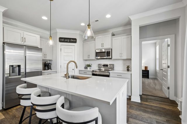 5153 Vinnie Dell Dr, Chapel Hill, TN 37034