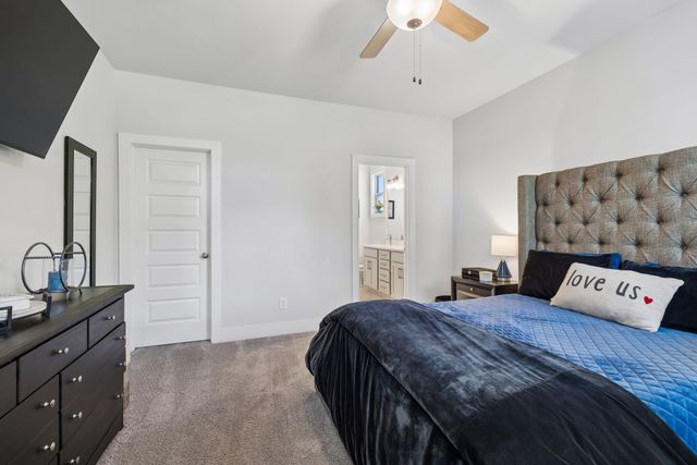 5153 Vinnie Dell Dr, Chapel Hill, TN 37034