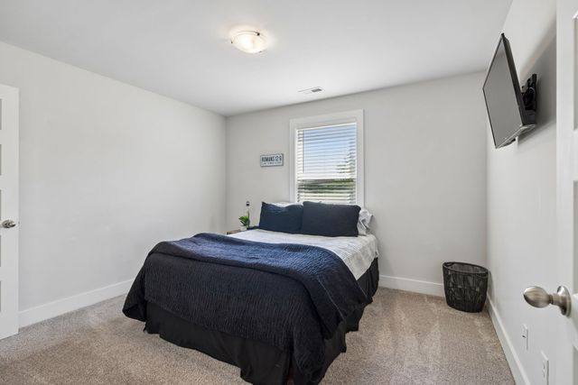 5153 Vinnie Dell Dr, Chapel Hill, TN 37034