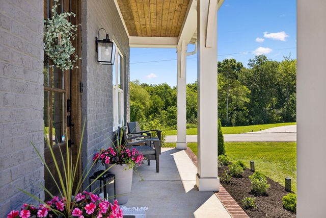 5153 Vinnie Dell Dr, Chapel Hill, TN 37034