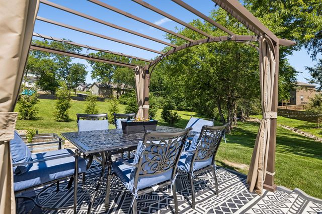 5153 Vinnie Dell Dr, Chapel Hill, TN 37034