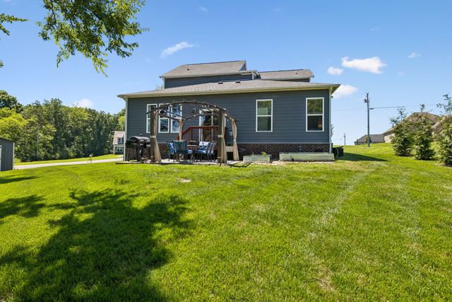 5153 Vinnie Dell Dr, Chapel Hill, TN 37034