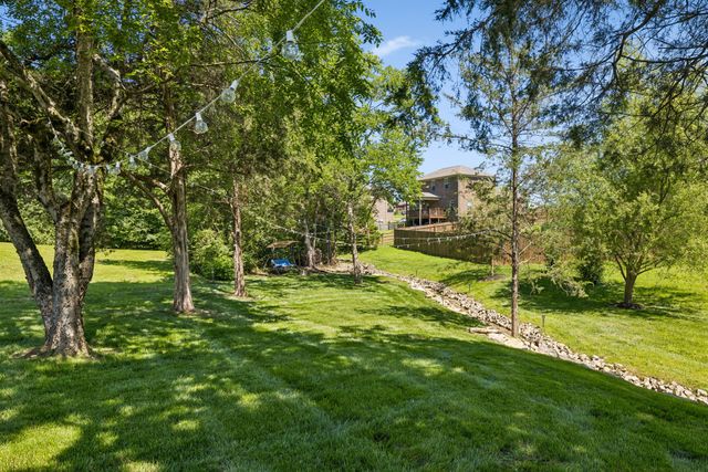 5153 Vinnie Dell Dr, Chapel Hill, TN 37034