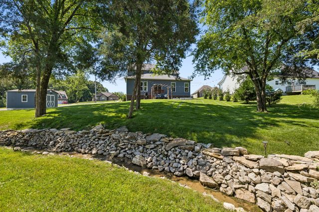 5153 Vinnie Dell Dr, Chapel Hill, TN 37034