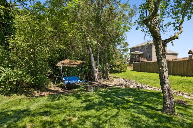 5153 Vinnie Dell Dr, Chapel Hill, TN 37034