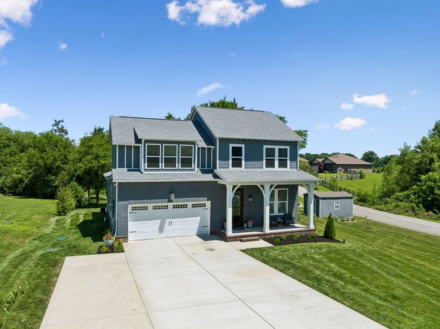 5153 Vinnie Dell Dr, Chapel Hill, TN 37034