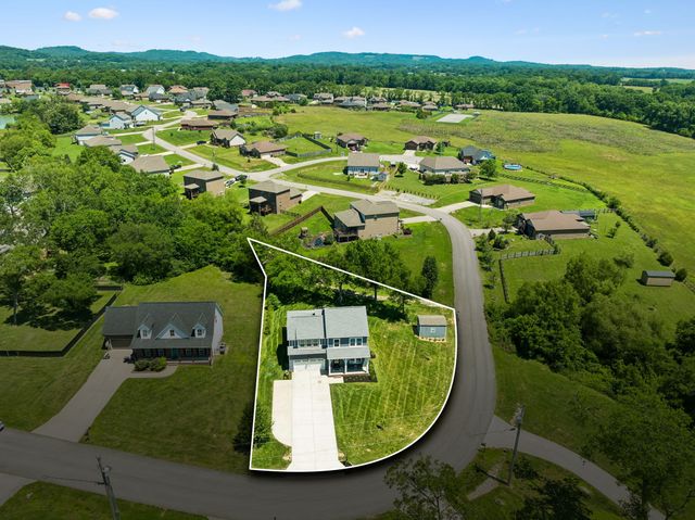 5153 Vinnie Dell Dr, Chapel Hill, TN 37034