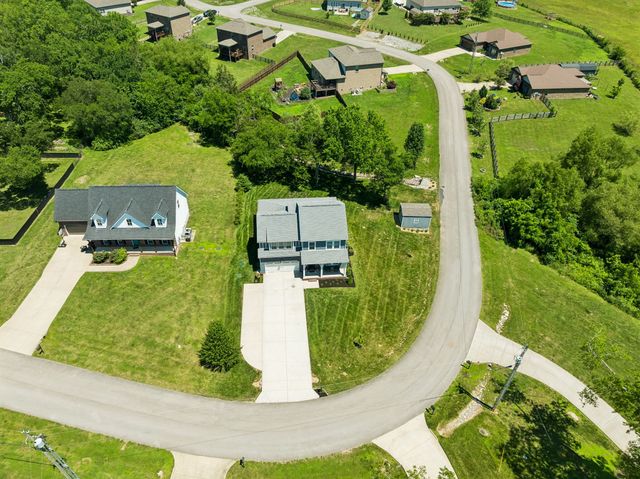 5153 Vinnie Dell Dr, Chapel Hill, TN 37034