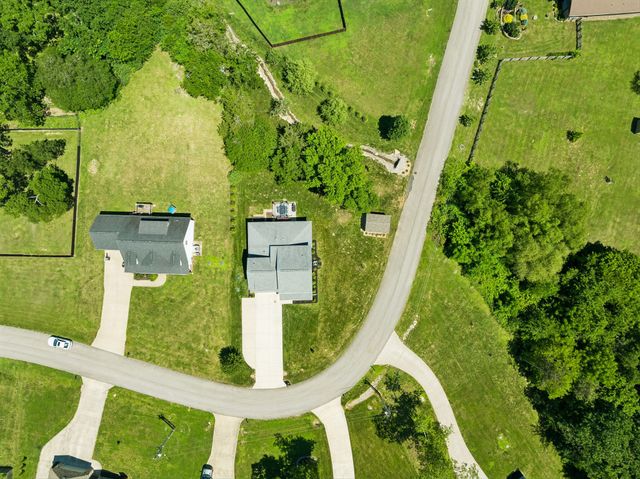 5153 Vinnie Dell Dr, Chapel Hill, TN 37034