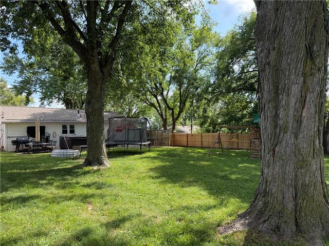216 SOUTHSIDE Court, Excelsior Springs, MO 64024