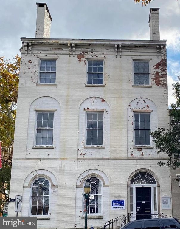 52 E HIGH ST, Carlisle, PA 17013