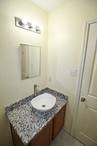 2936 Santa Sabina Drive, Grand Prairie, TX 75052