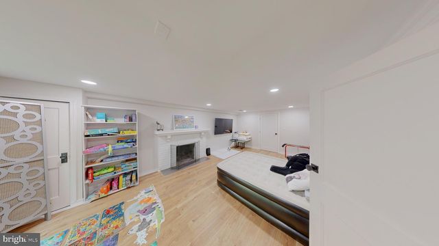 8403 BRADMOOR DR, Bethesda, MD 20817