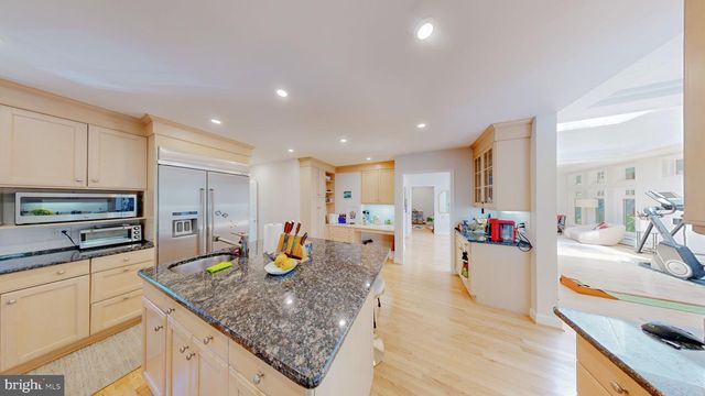 8403 BRADMOOR DR, Bethesda, MD 20817