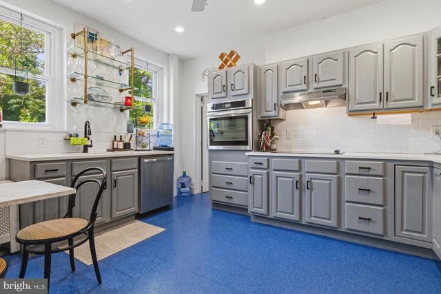 121 E PLEASANT ST, Philadelphia, PA 19119