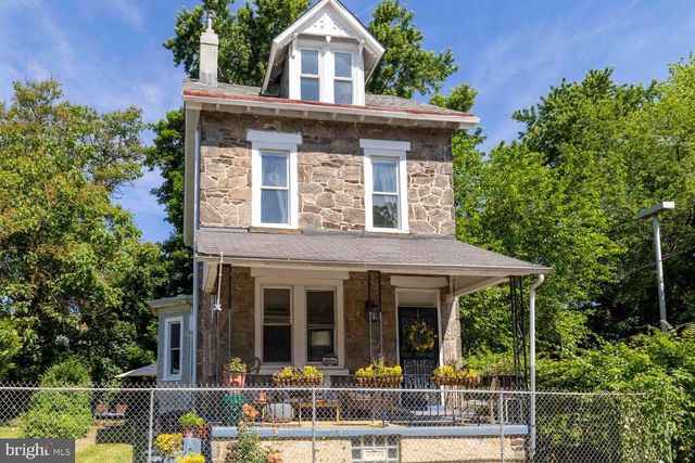 121 E PLEASANT ST, Philadelphia, PA 19119