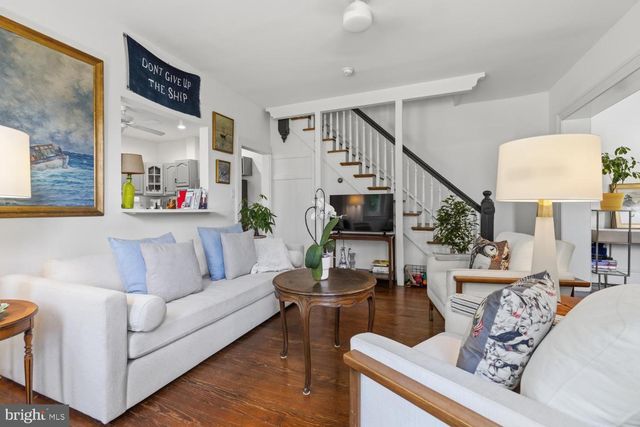 121 E PLEASANT ST, Philadelphia, PA 19119
