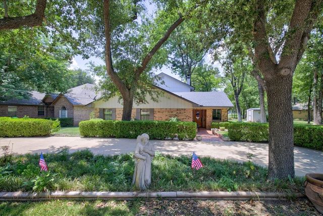 120 Turners Circle, Mabank, TX 75156