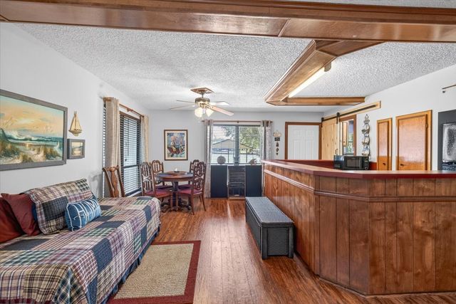 120 Turners Circle, Mabank, TX 75156