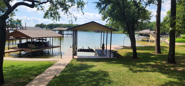 120 Turners Circle, Mabank, TX 75156