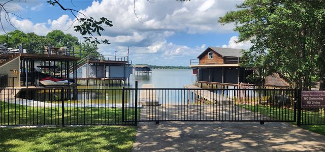 120 Turners Circle, Mabank, TX 75156