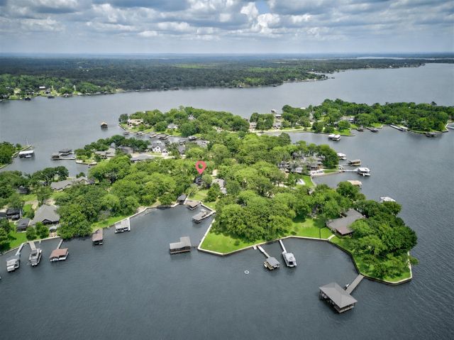 120 Turners Circle, Mabank, TX 75156