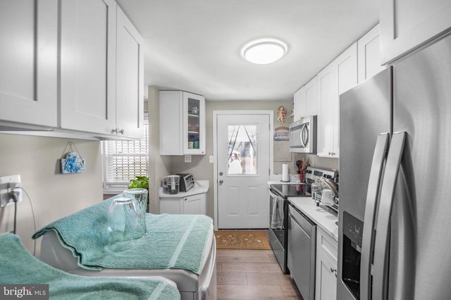 7617 ALLENDALE CIR, Landover, MD 20785