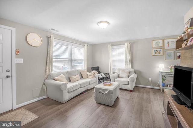 7617 ALLENDALE CIR, Landover, MD 20785