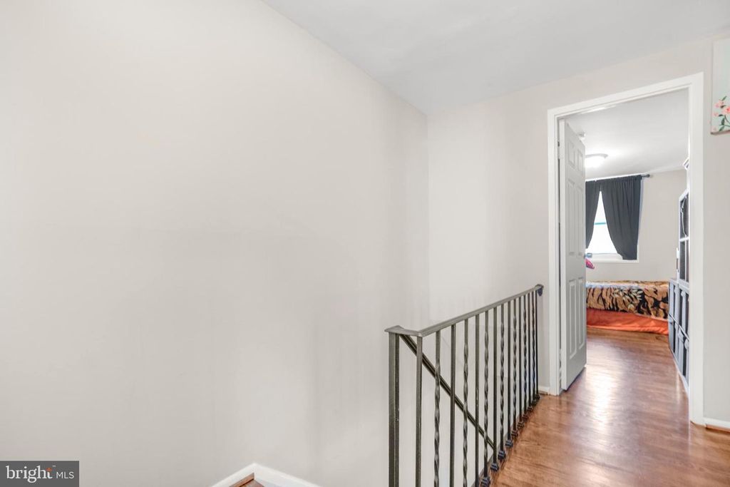 Image 16 of property listing at 7617 ALLENDALE CIR, Landover, MD 20785