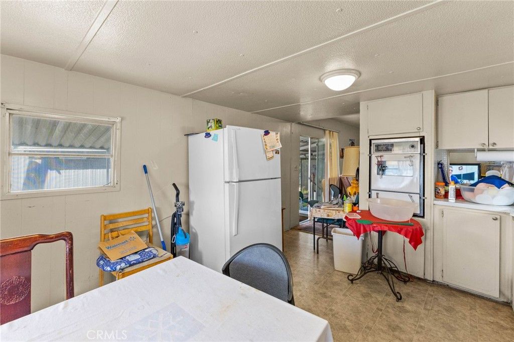 Image 5 of property listing at 2075 W Rialto #29, San Bernardino, CA 92410