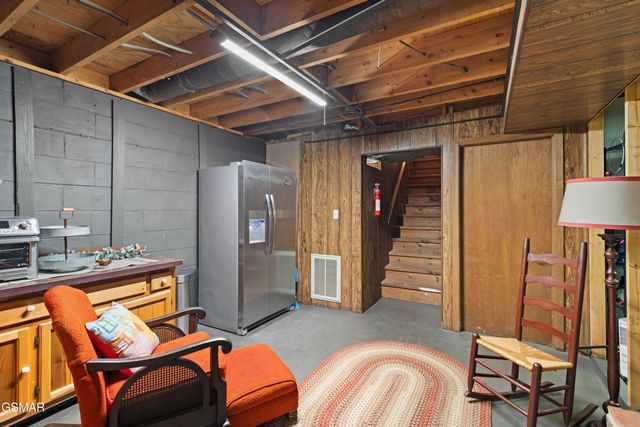 1060 Sunset Circle, Newport, TN 37821