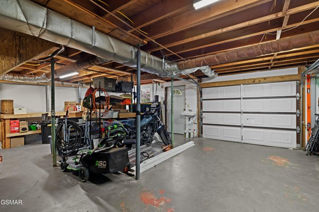 1060 Sunset Circle, Newport, TN 37821