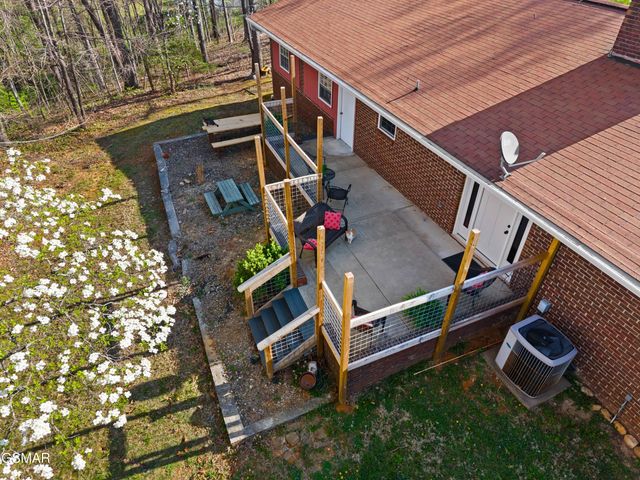 1060 Sunset Circle, Newport, TN 37821