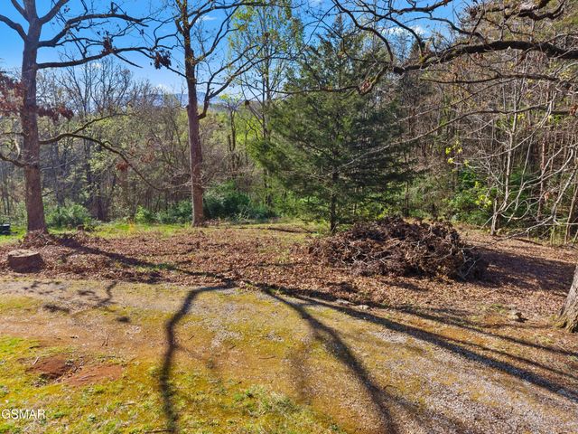 1060 Sunset Circle, Newport, TN 37821