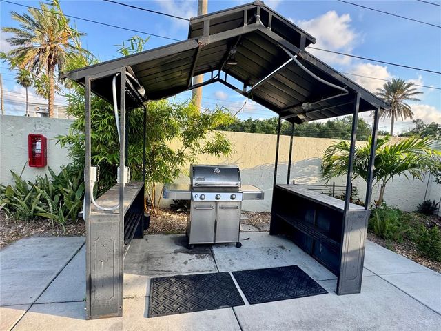 1100 E BAY DRIVE 3, Largo, FL 33770