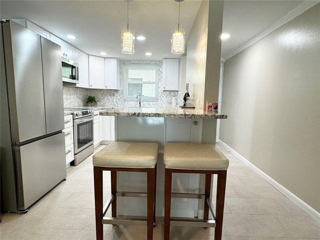 1100 E BAY DRIVE 3, Largo, FL 33770