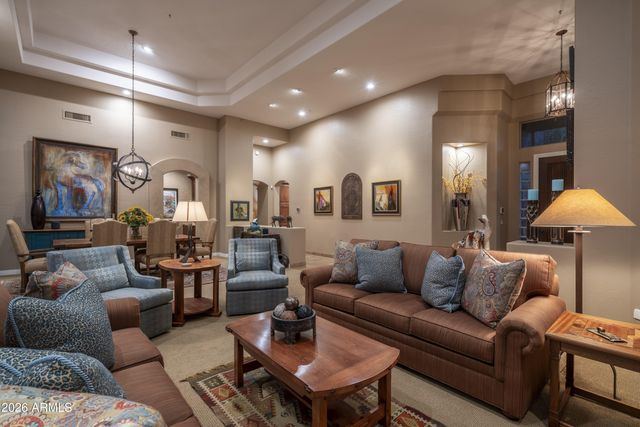6206 E DUSTY COYOTE Circle, Scottsdale, AZ 85266