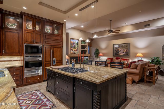 6206 E DUSTY COYOTE Circle, Scottsdale, AZ 85266