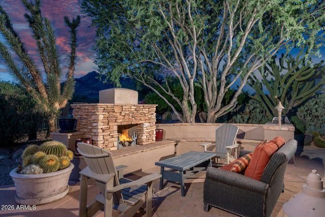 6206 E DUSTY COYOTE Circle, Scottsdale, AZ 85266