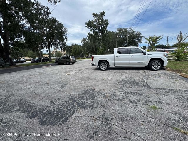 705 Benton Avenue, Brooksville, FL 34601