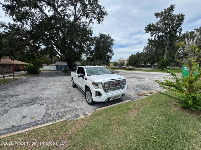 705 Benton Avenue, Brooksville, FL 34601