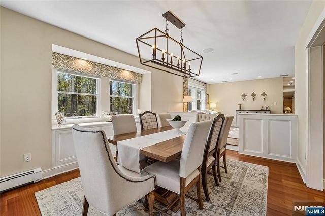 4 Conklin Court, Allendale, NJ 07401