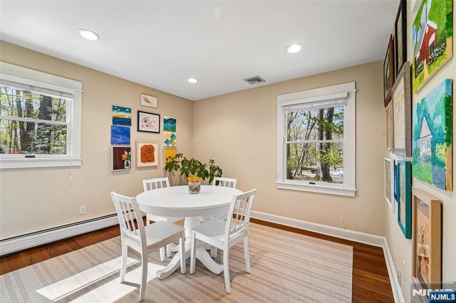 4 Conklin Court, Allendale, NJ 07401