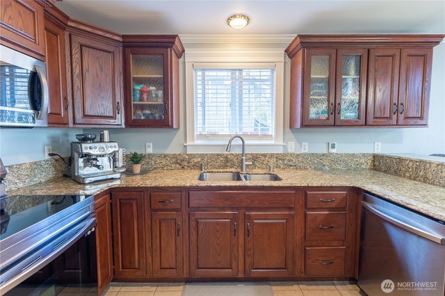 1439 E 35th Street, Tacoma, WA 98404