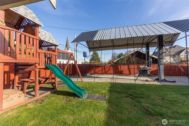 1439 E 35th Street, Tacoma, WA 98404