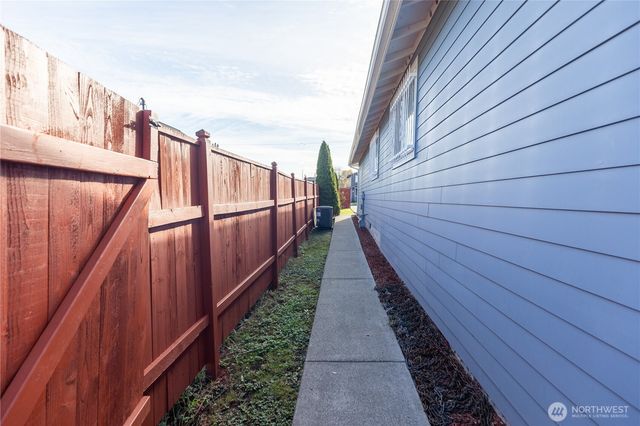 1439 E 35th Street, Tacoma, WA 98404
